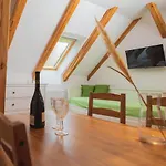 Maxov Apartamento *